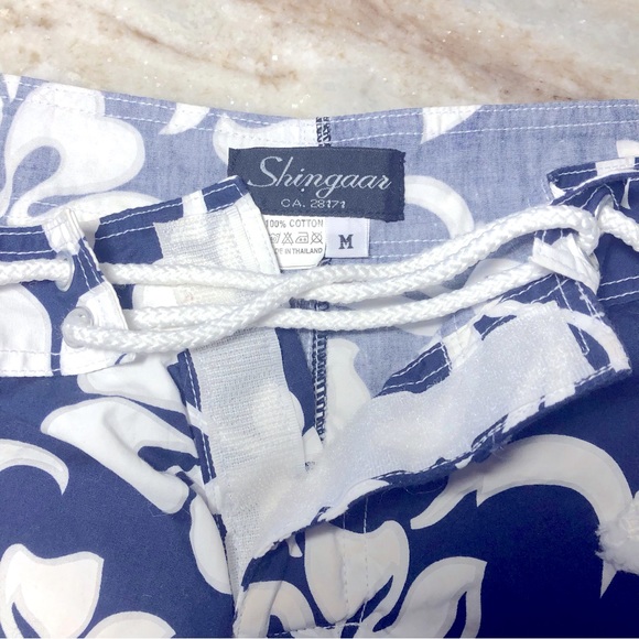 ☀️ Shingaar Swim/Shorts in Classic Hawaiian Floral Navy/White - Picture 5 of 7